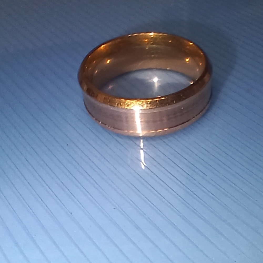 Elegant Gold-Tone Ring